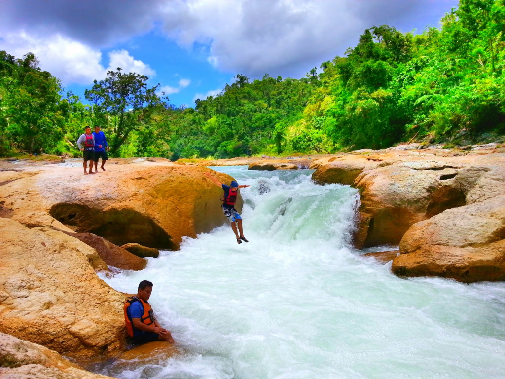 Paranas River, Eastern Samar: Navigating the Serene Waters of Nature's Majesty