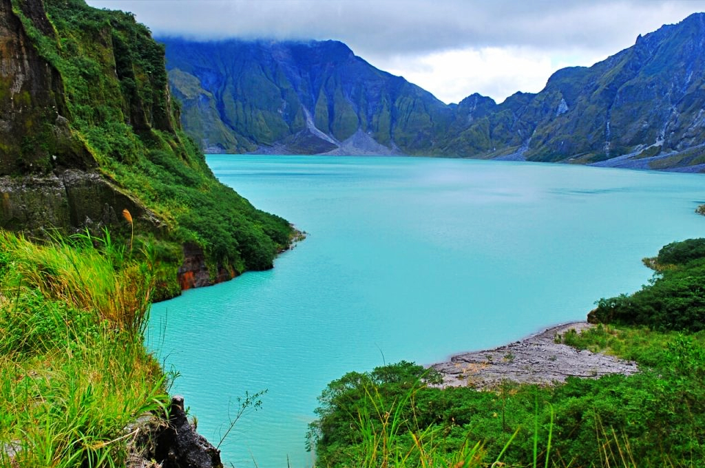 Mount Pinatubo Crater Lake: A Majestic Oasis in the Heart of Zambales