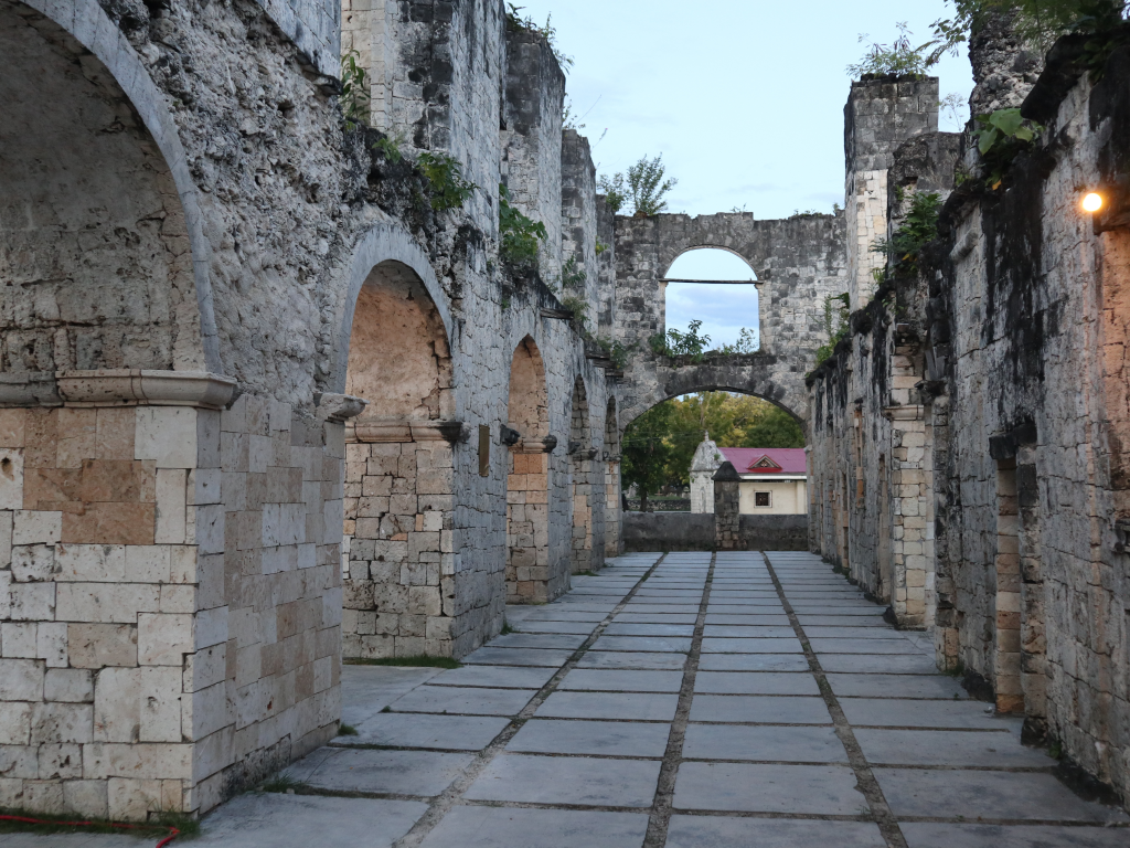 Cuartel Ruins: Unveiling the Historical Tapestry of Oslob, Cebu
